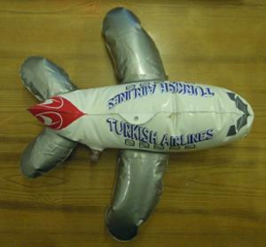 TURKISH AIRLINES NAYLON ŞİŞİRME OYUNCAK UÇAK