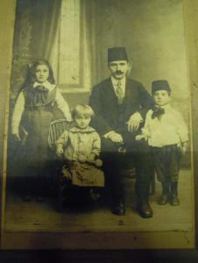 thumbAİLE FOTOĞRAFI OSMANLI SİYAH BEYAZ FOTOĞRAF