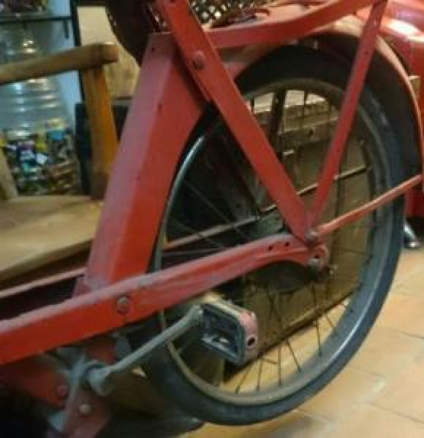 thumbVELOSOLEX MOTORSİKLET 1960 MODEL FRANSIZ MALI MOTOR HACMİ 49 CC