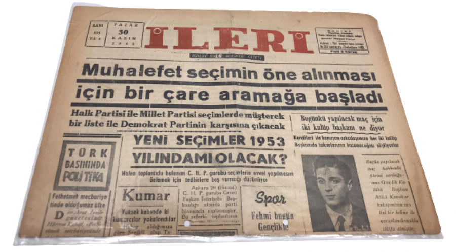 İLERİ GÜNLÜK SİYASİ DEMOKRAT GAZETE 30 KASIM PAZAR 1952 ANTALYA İLERİ GAZETESİ SATIŞ FİYATI 5 KURUŞTUR